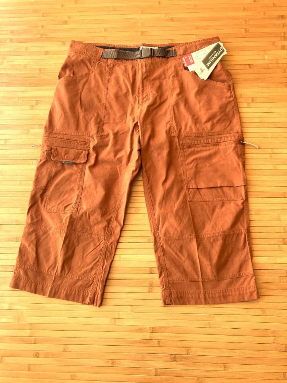 Columbia Titanium Trail & Travel Long Cargo Shorts 90s Mens 38 Cayenne NWT